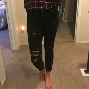New Gap True Skinny distressed black ankle jeans